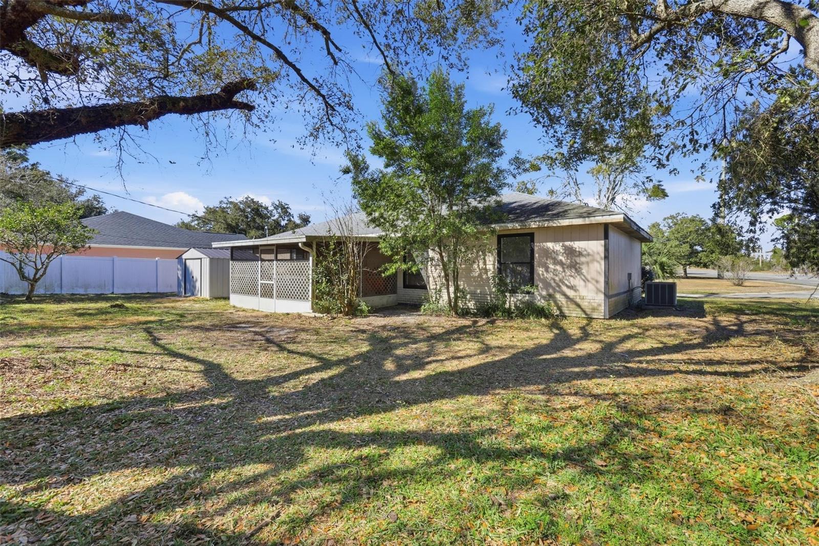 DELTONA LAKES UNIT 43 - Residential