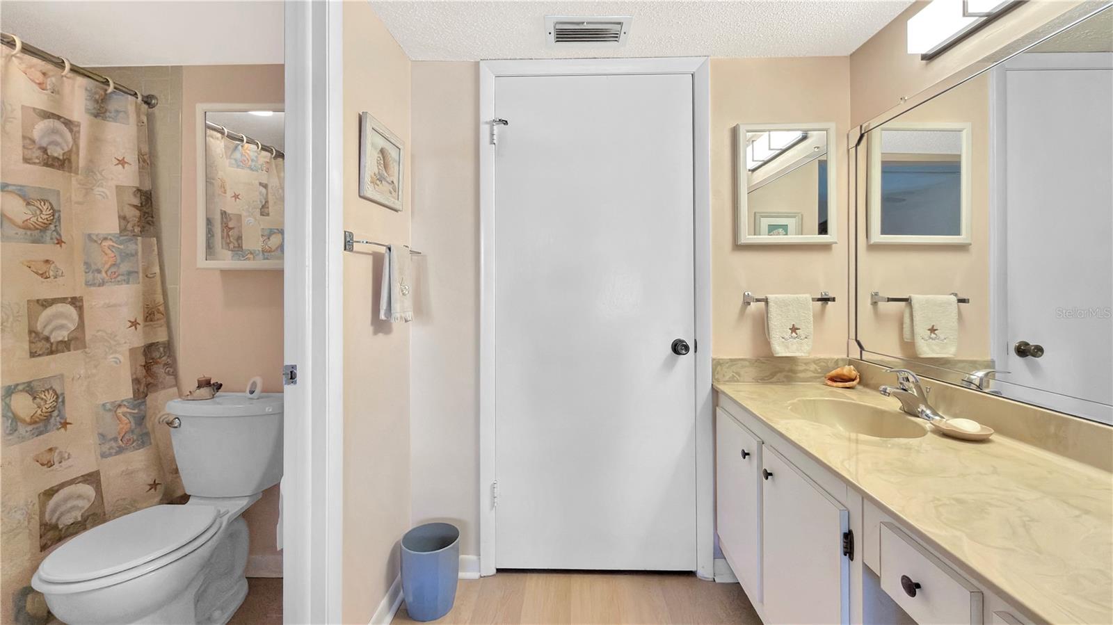 LAKEVIEW OF LARGO SOUTH CONDO - Residential