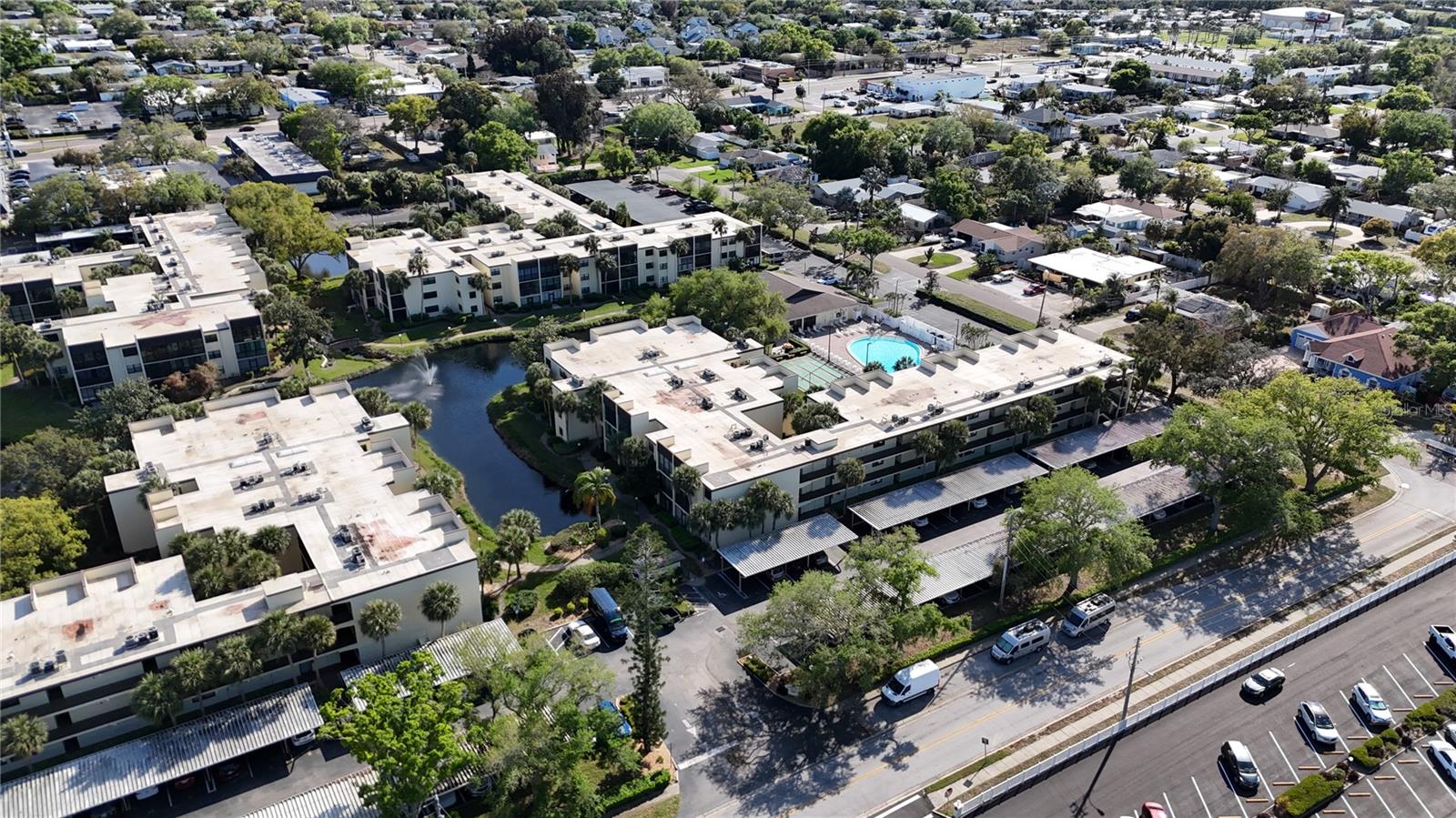LAKEVIEW OF LARGO SOUTH CONDO - Residential