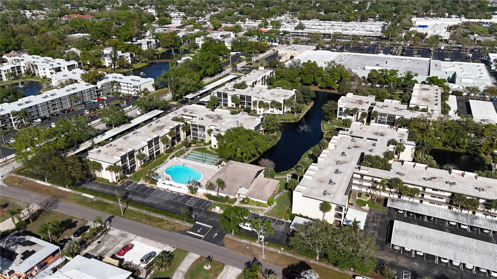 LAKEVIEW OF LARGO SOUTH CONDO - Residential