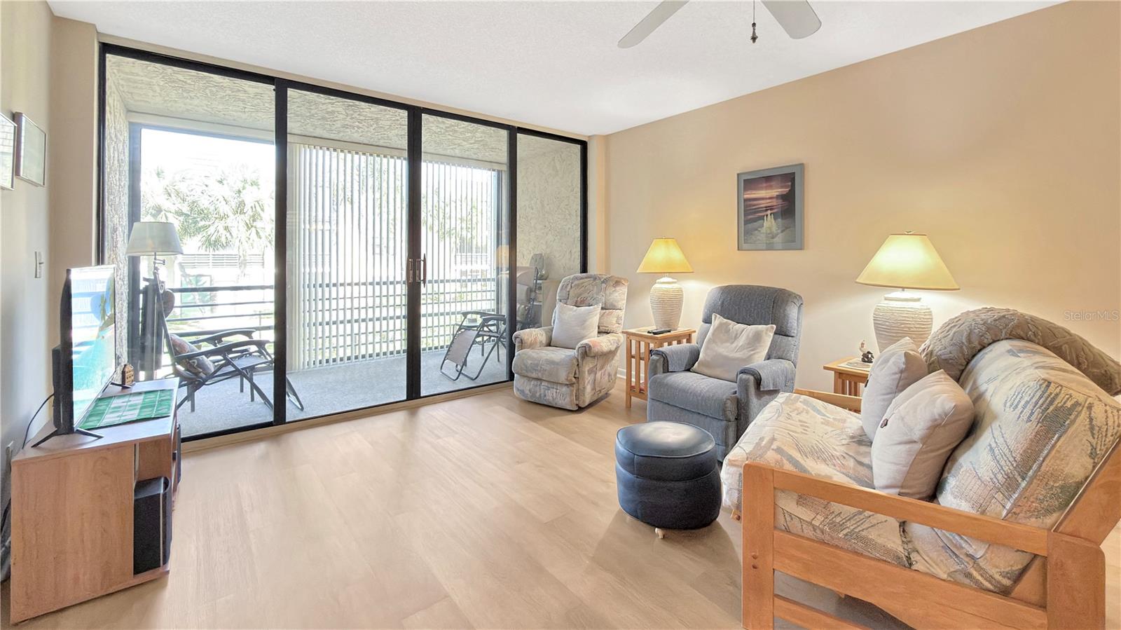 LAKEVIEW OF LARGO SOUTH CONDO - Residential