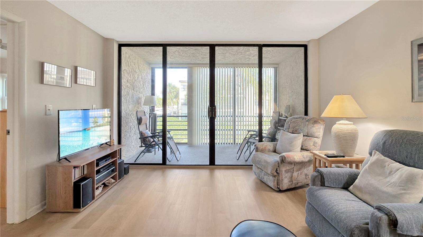 LAKEVIEW OF LARGO SOUTH CONDO - Residential