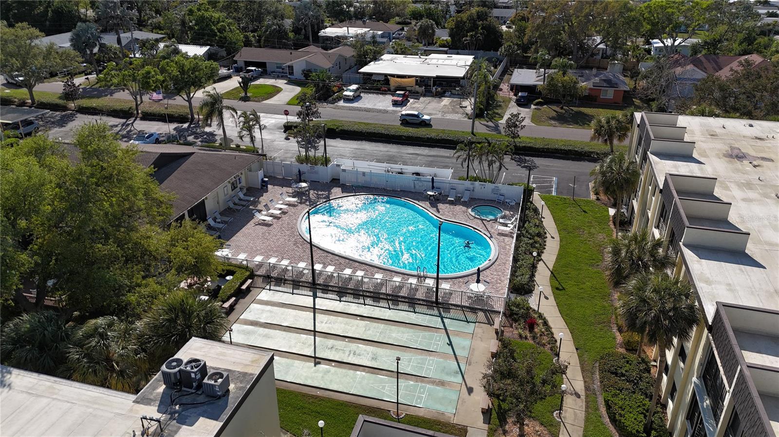 LAKEVIEW OF LARGO SOUTH CONDO - Residential