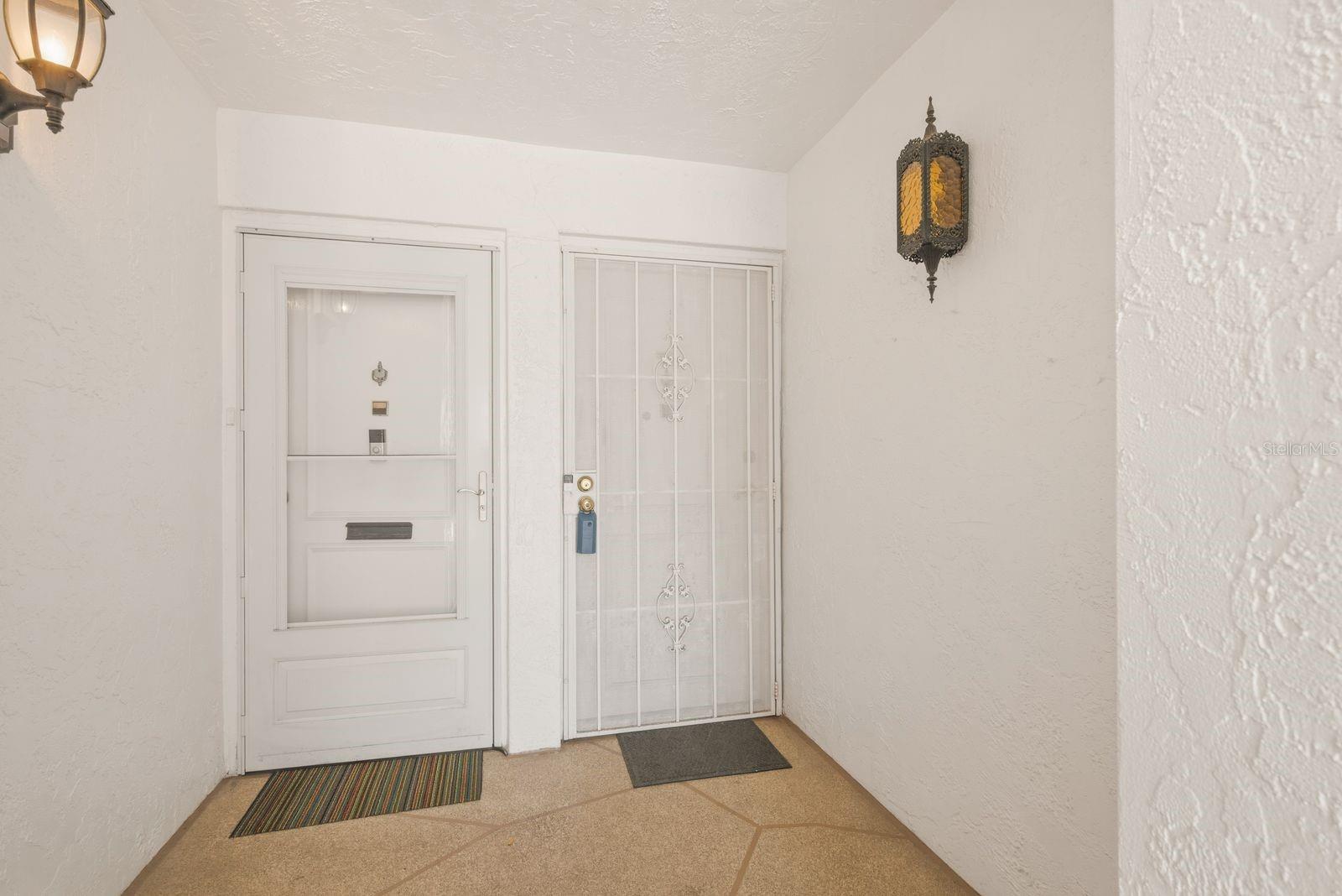 PENTHOUSE GROVES - Residential