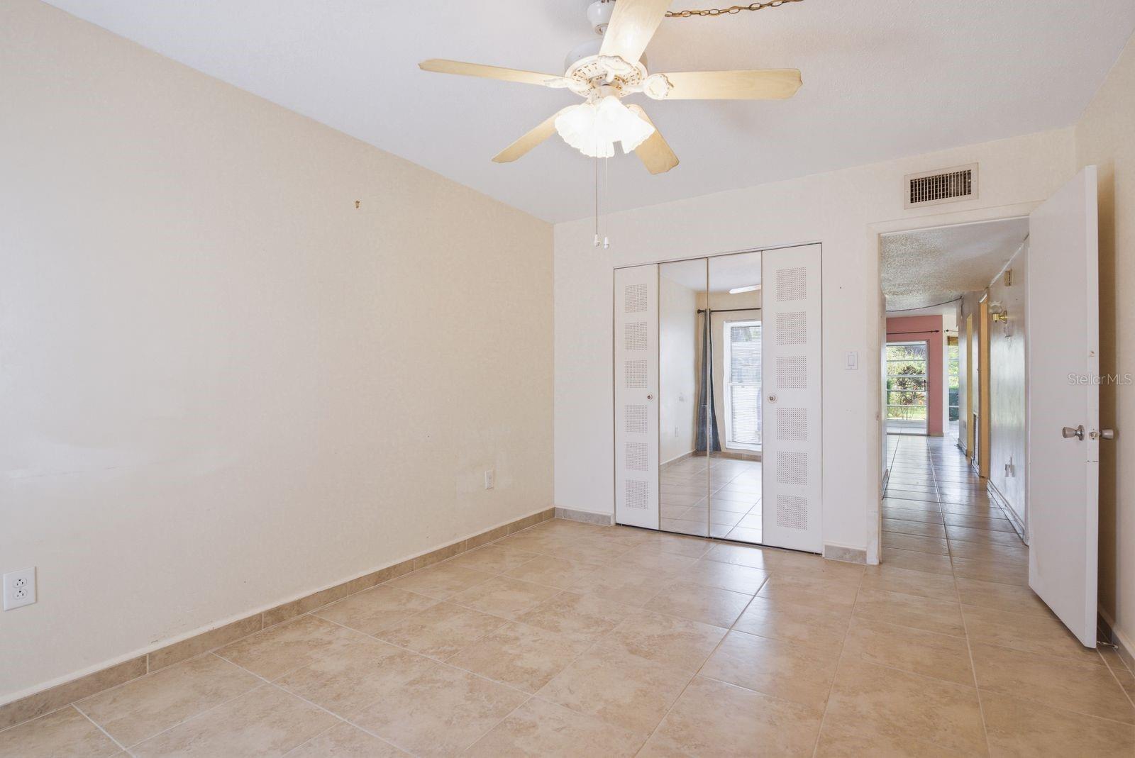 PENTHOUSE GROVES - Residential