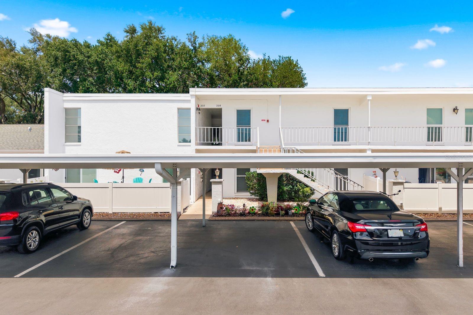 PENTHOUSE GROVES - Residential