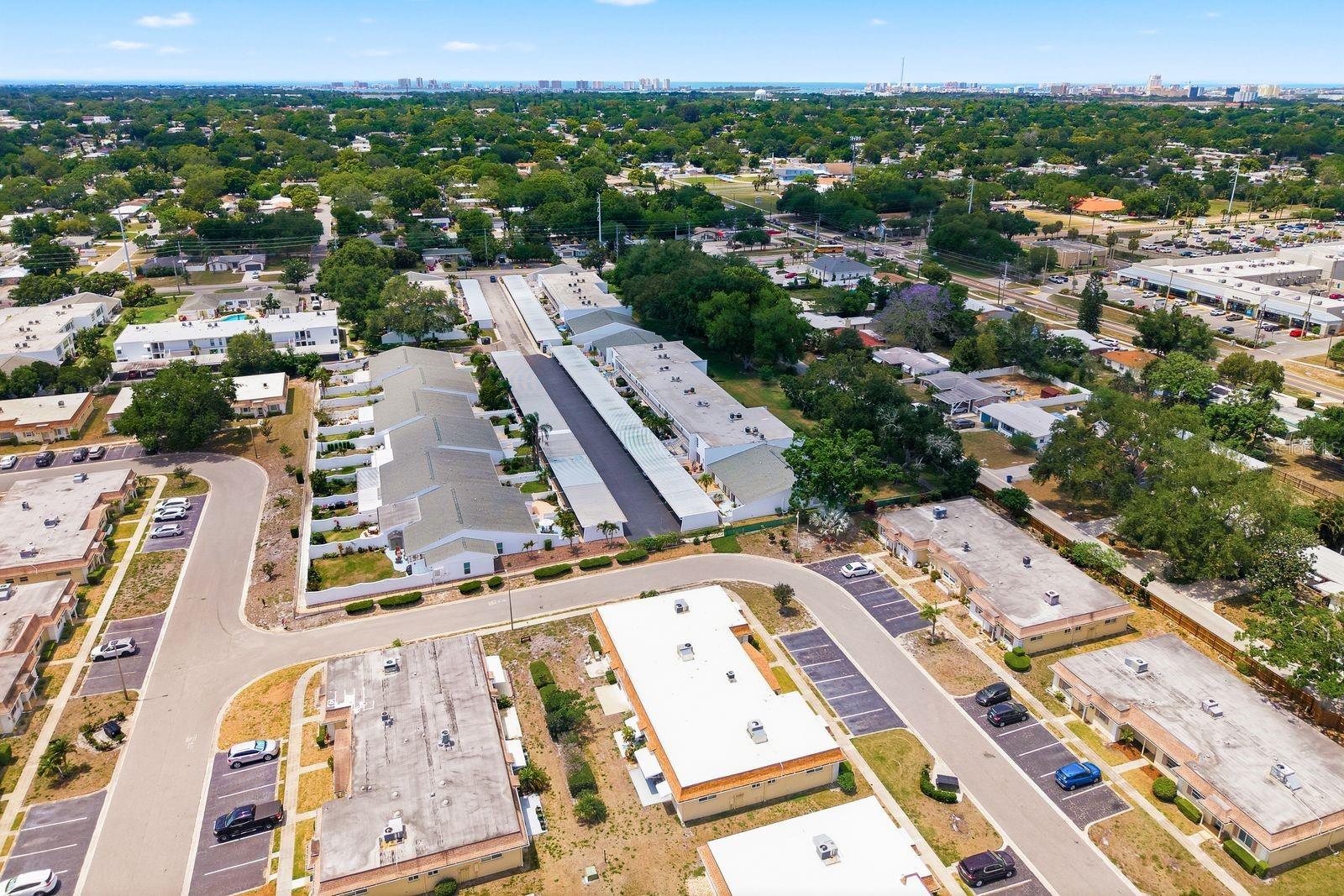 PENTHOUSE GROVES - Residential