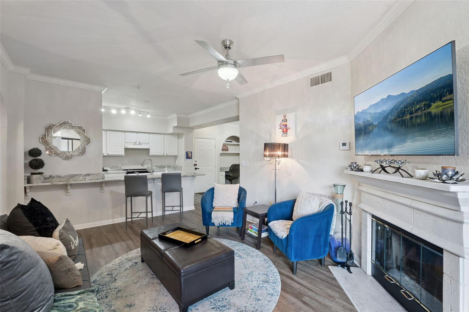UPTOWN PLACE CONDO - Residential