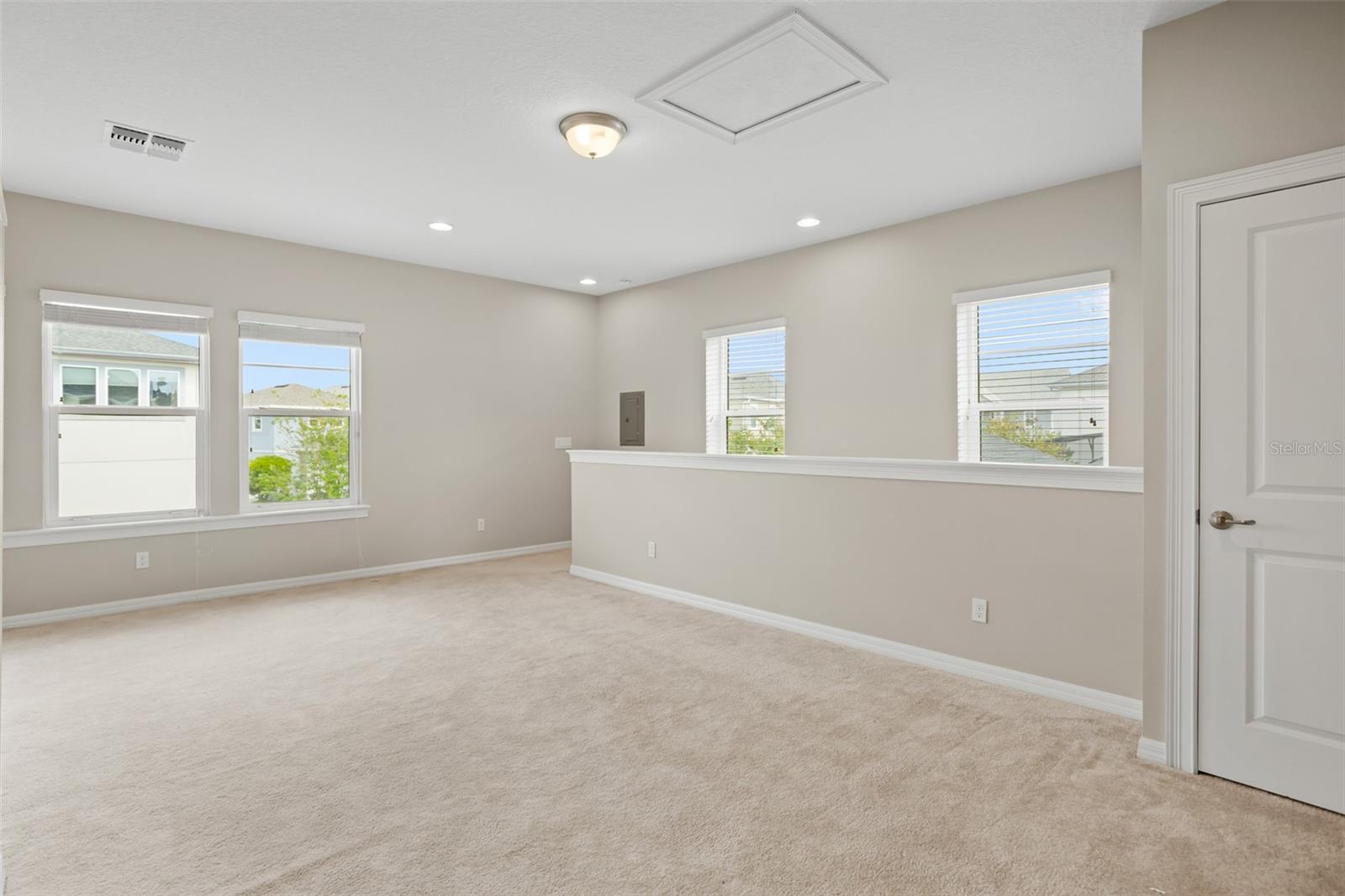 LAUREATE PARK - Residential