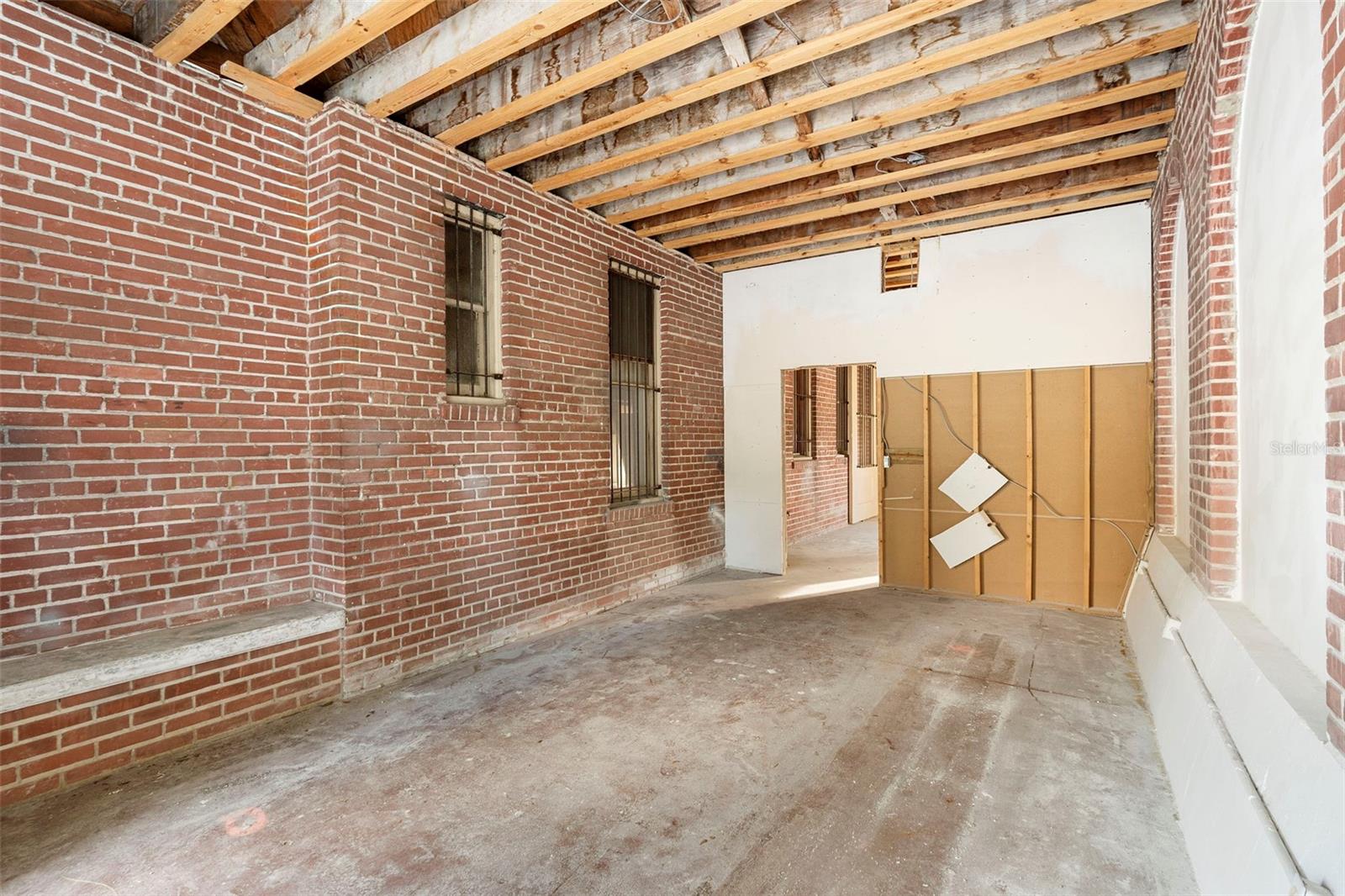 ANDREWS NEW SMYRNA - Commercial Sale