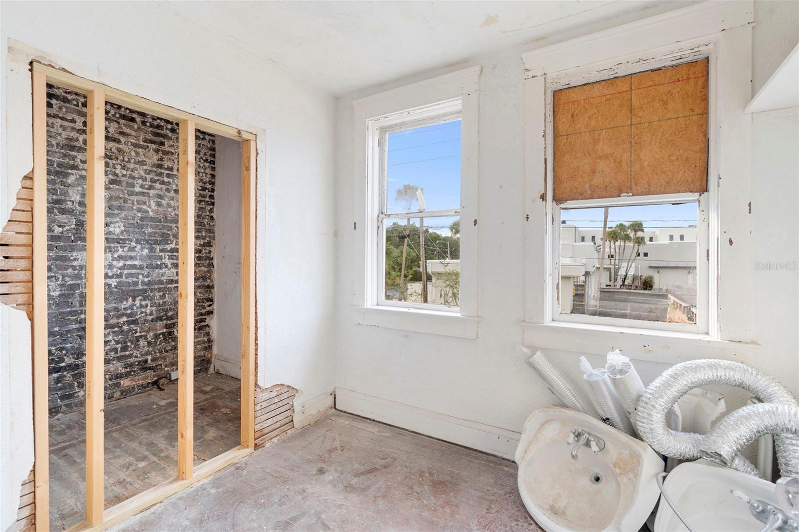 ANDREWS NEW SMYRNA - Commercial Sale