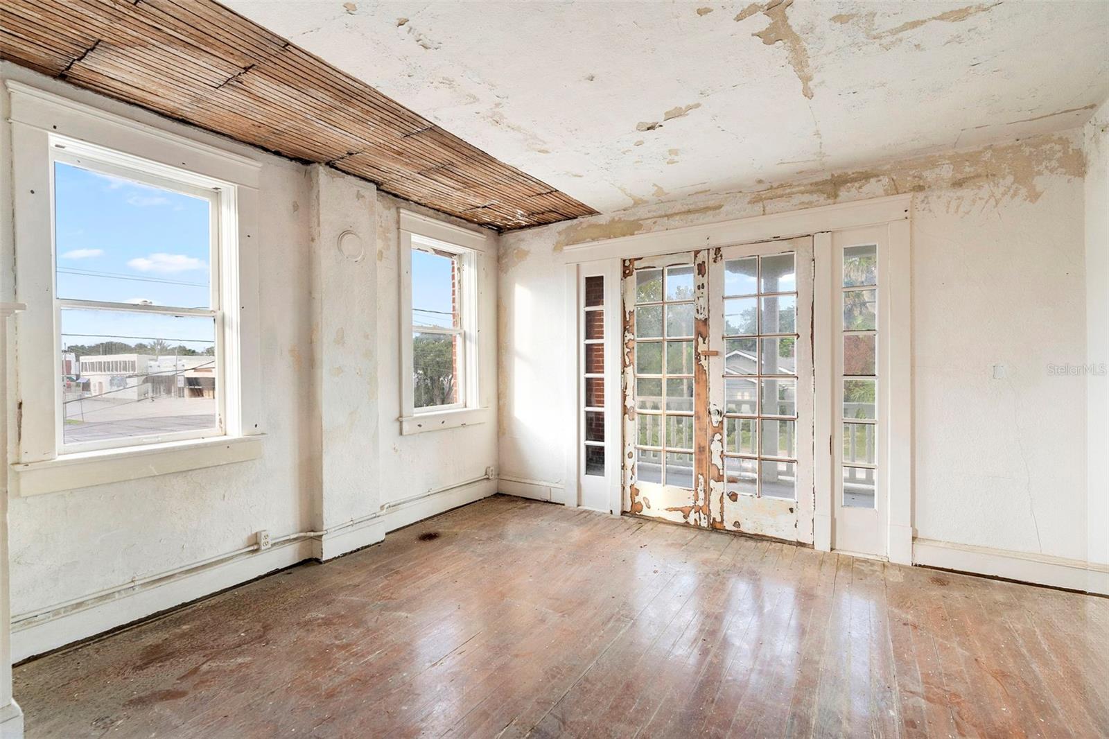 ANDREWS NEW SMYRNA - Commercial Sale