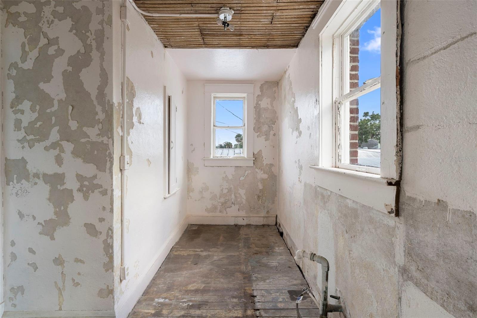 ANDREWS NEW SMYRNA - Commercial Sale