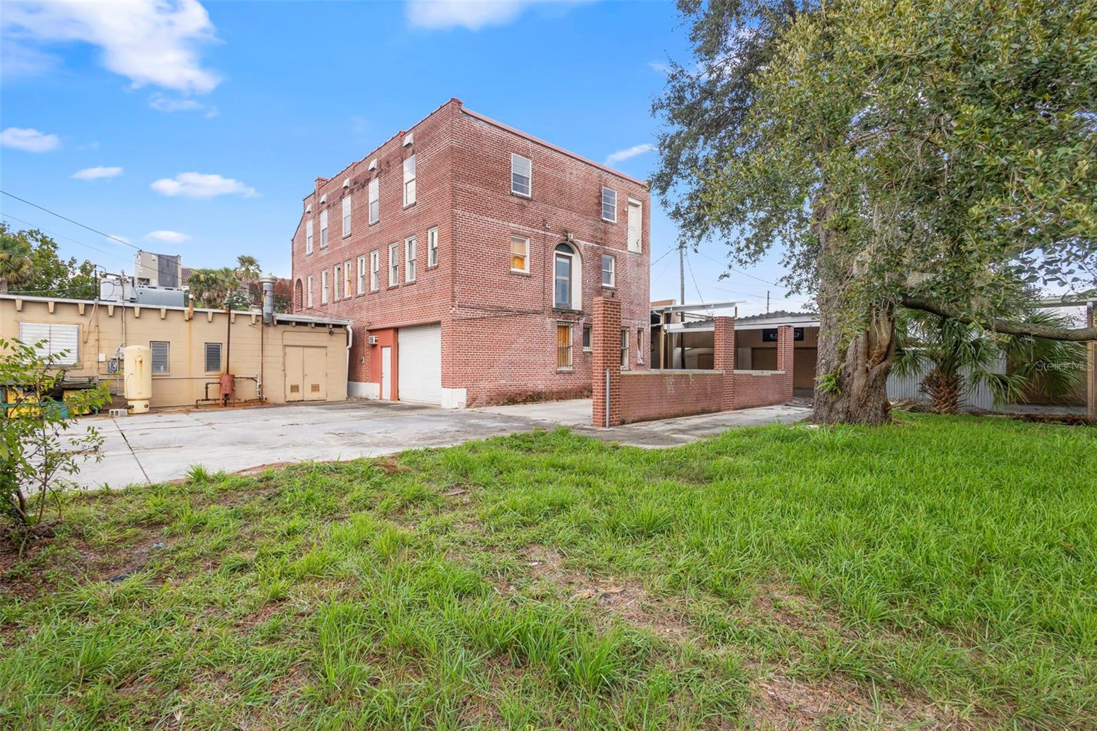 ANDREWS NEW SMYRNA - Commercial Sale