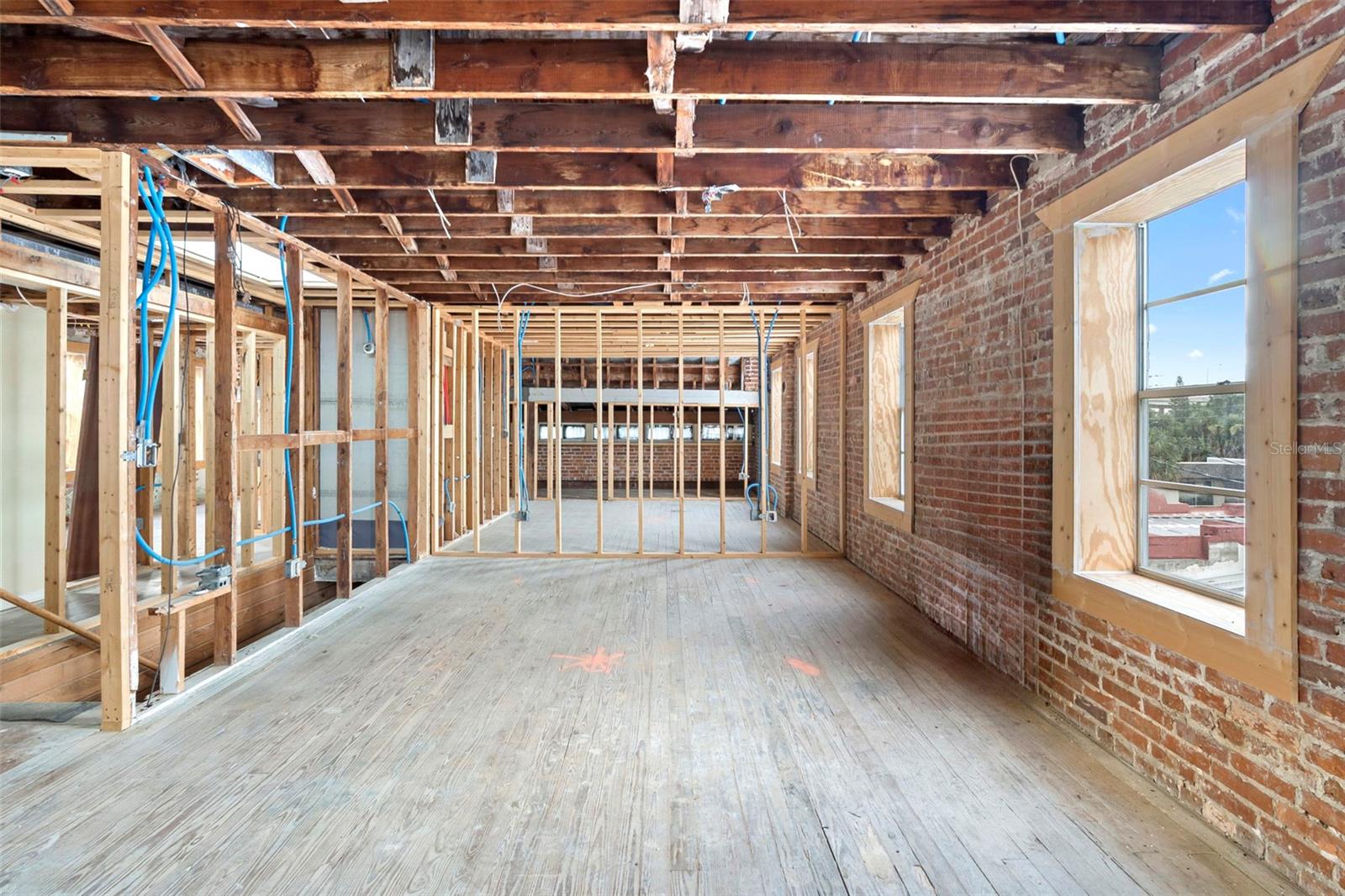 ANDREWS NEW SMYRNA - Commercial Sale