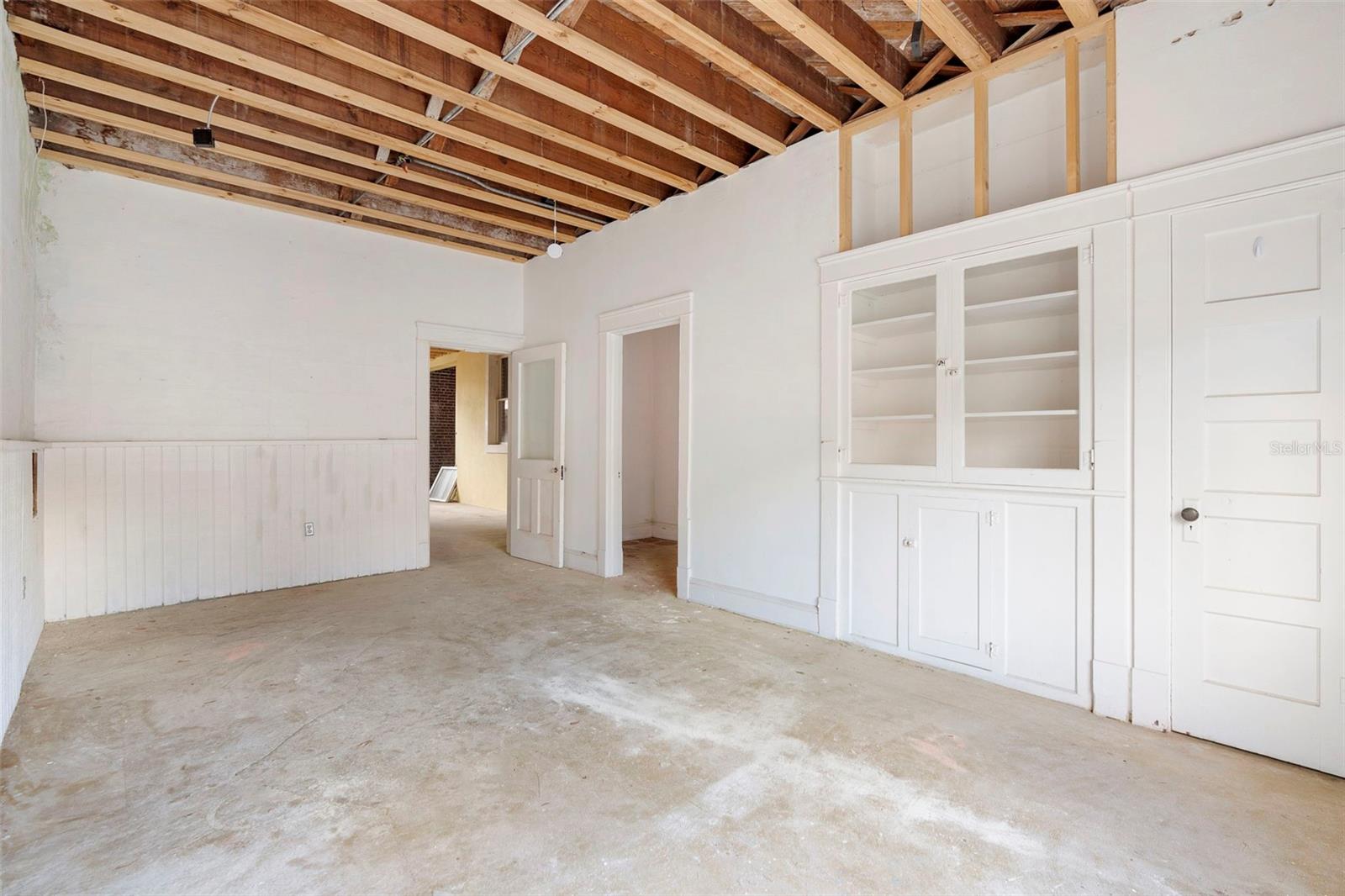 ANDREWS NEW SMYRNA - Commercial Sale