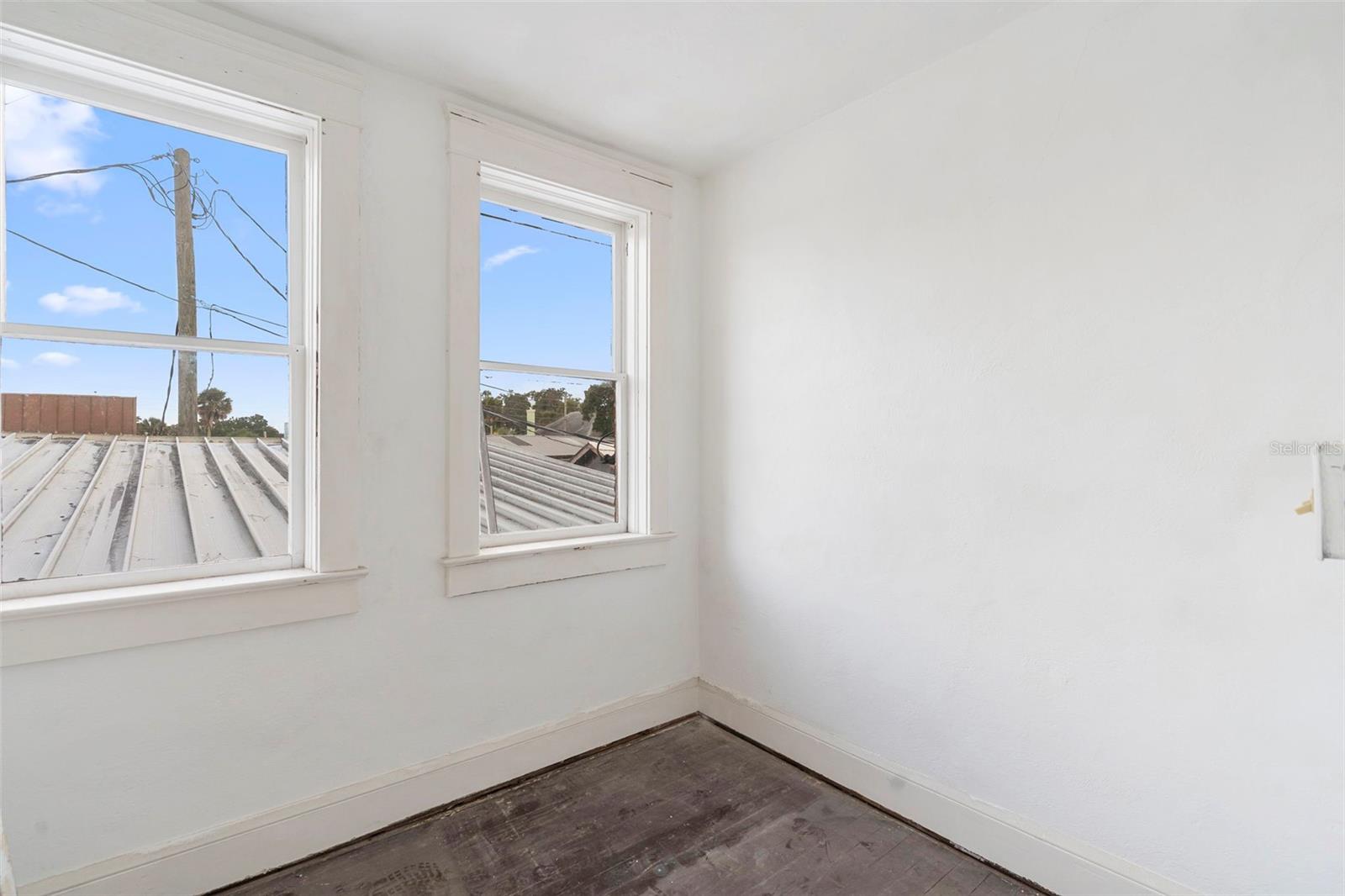 ANDREWS NEW SMYRNA - Commercial Sale