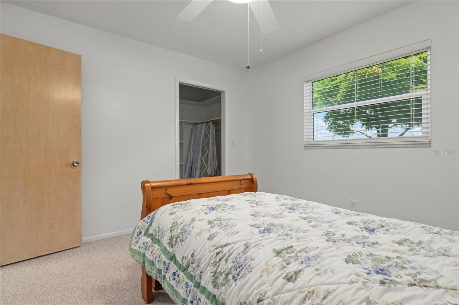 BEACH MANOR VILLAS - Residential