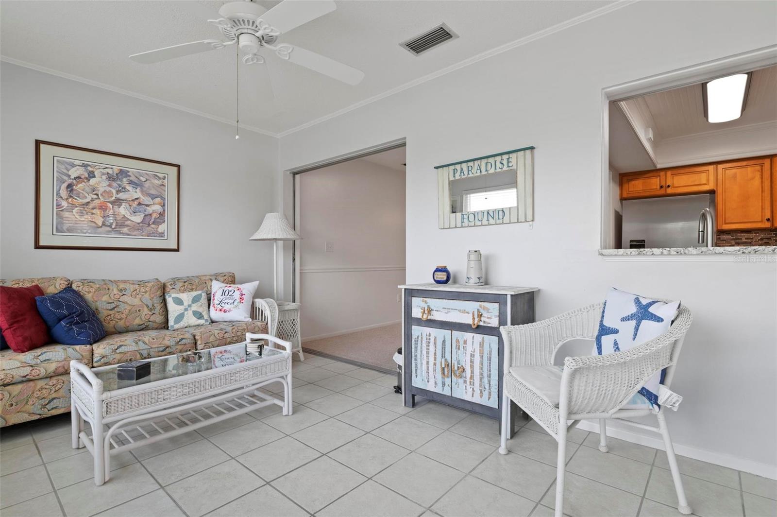 BEACH MANOR VILLAS - Residential