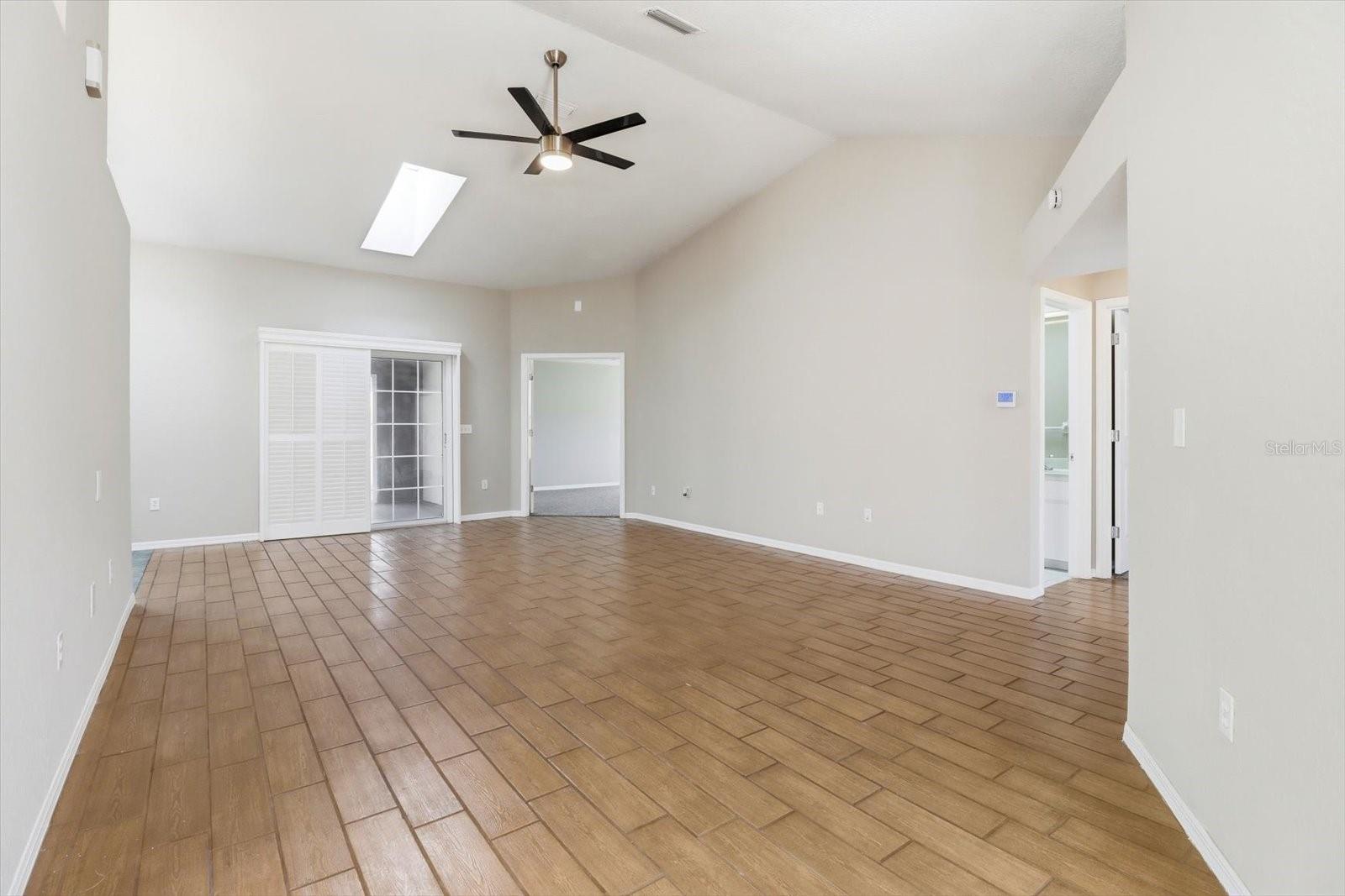 OAK RUN NBRHD 10 - Residential