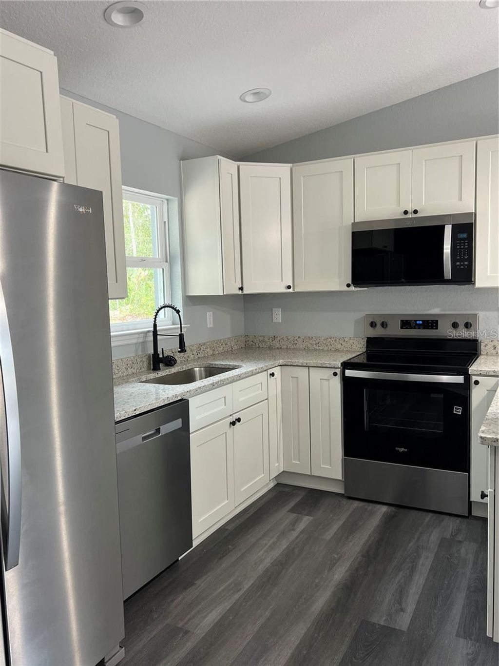 Photo of 20152 SW 84th Street, Dunnellon, FL 34431 (MLS # OM718470)