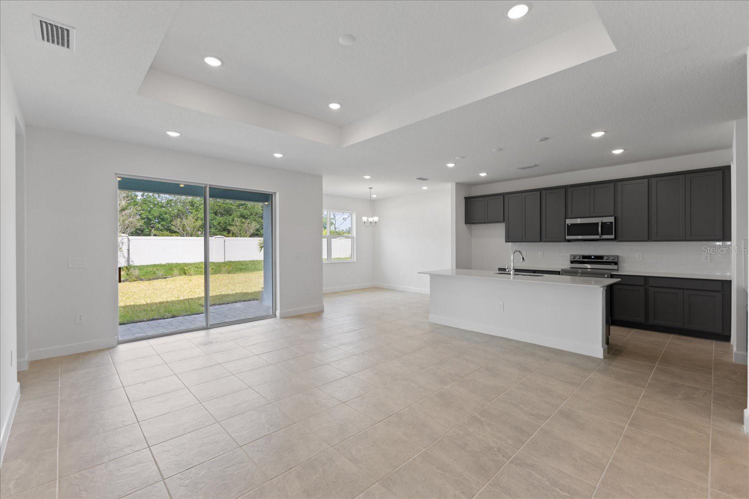 BRIGHTON JACARANDA - Residential