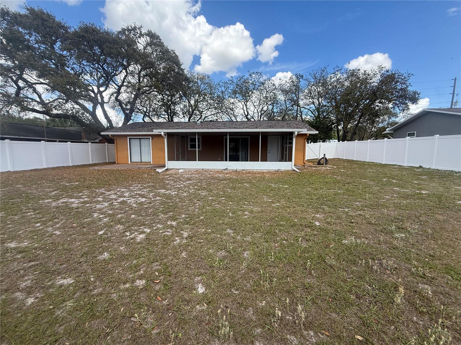 SPRING HILL - Residential