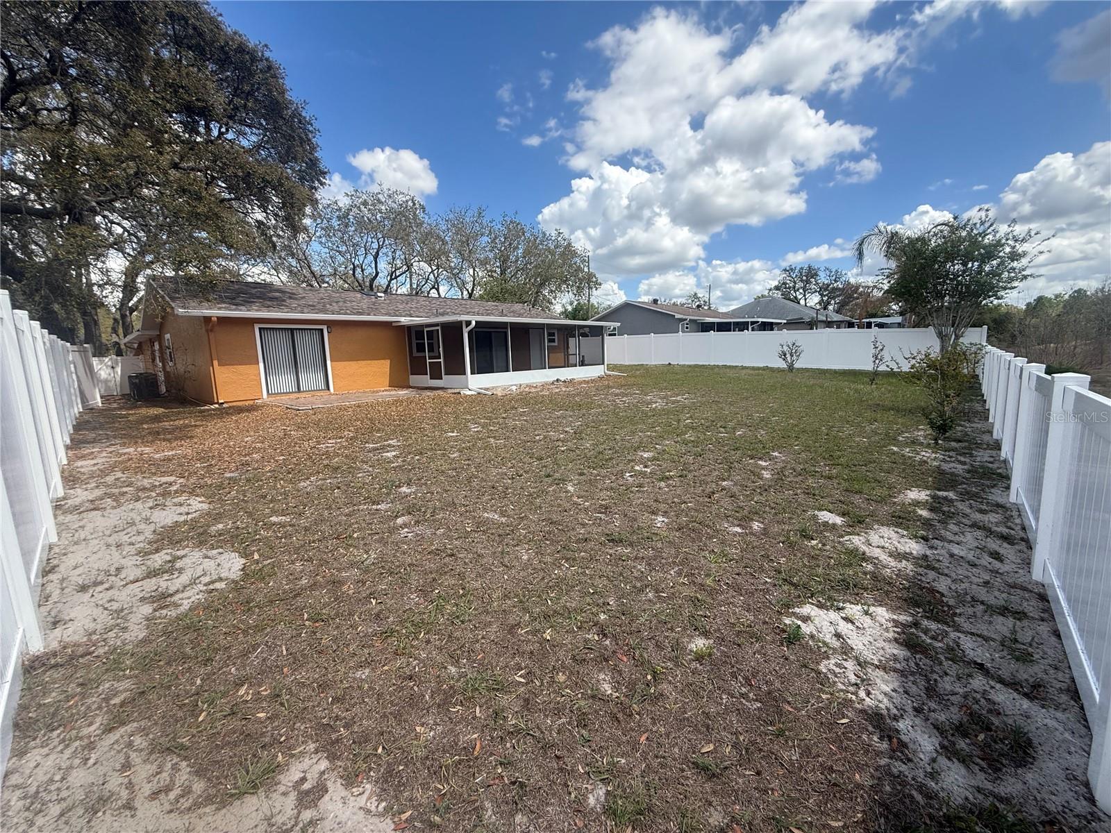 SPRING HILL - Residential