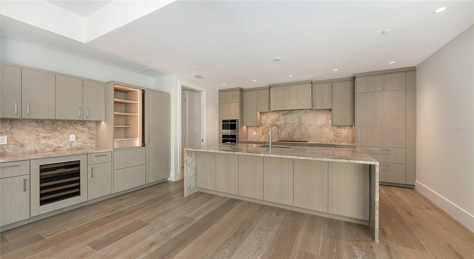 PENINSULA SARASOTA - Residential