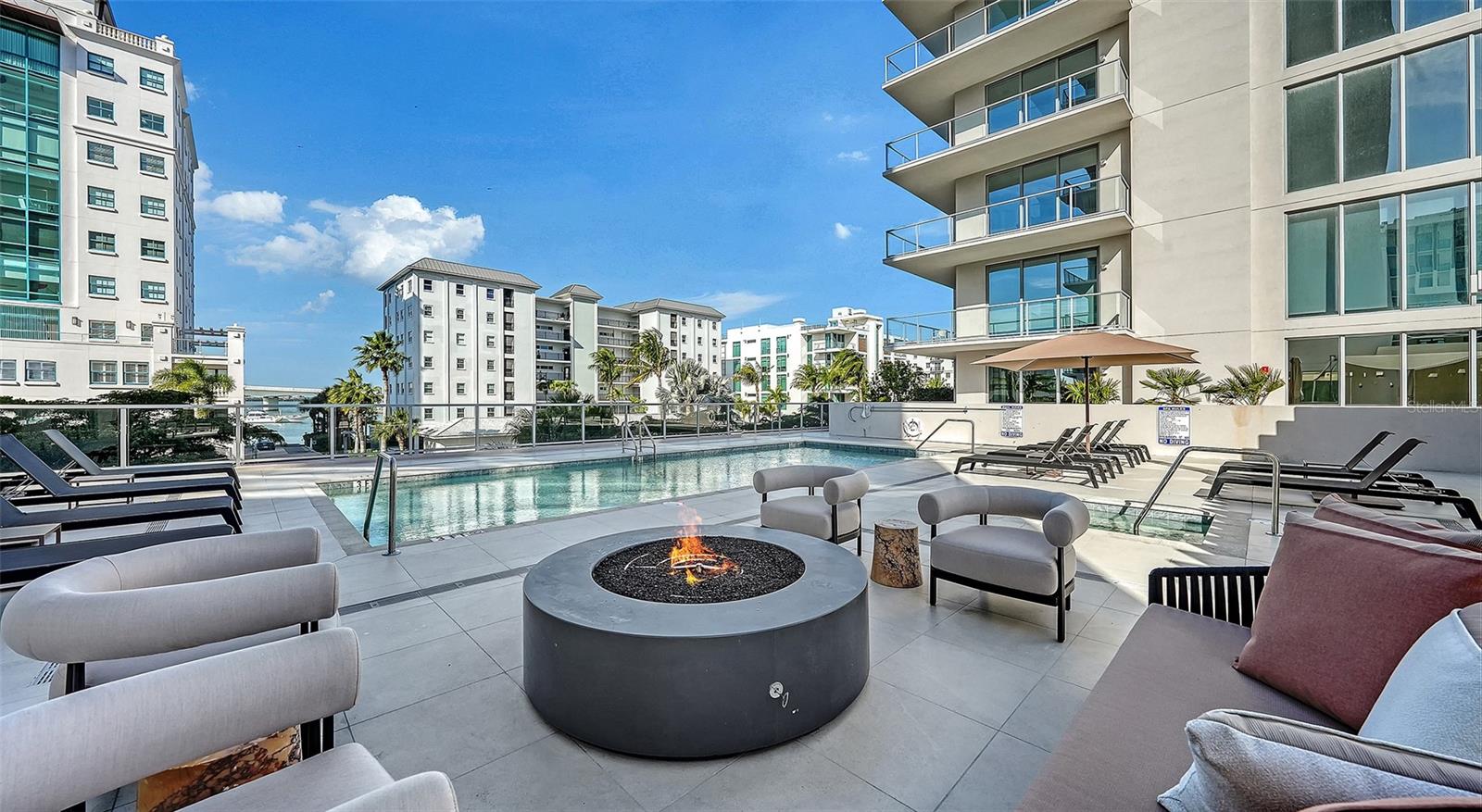PENINSULA SARASOTA - Residential