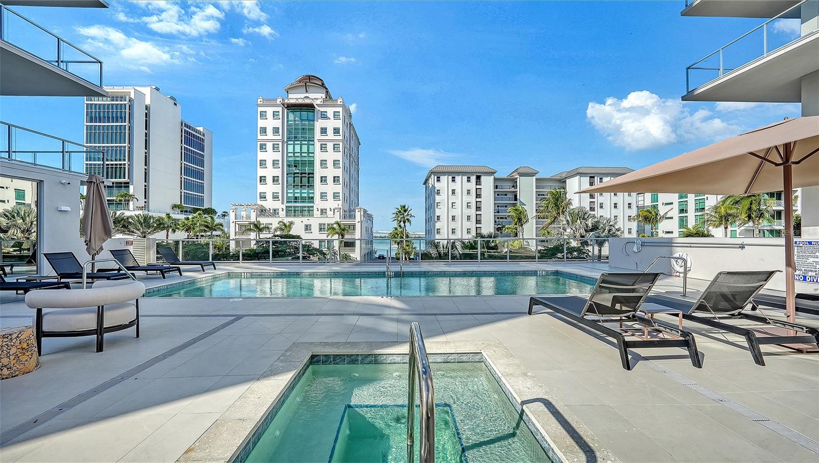 PENINSULA SARASOTA - Residential