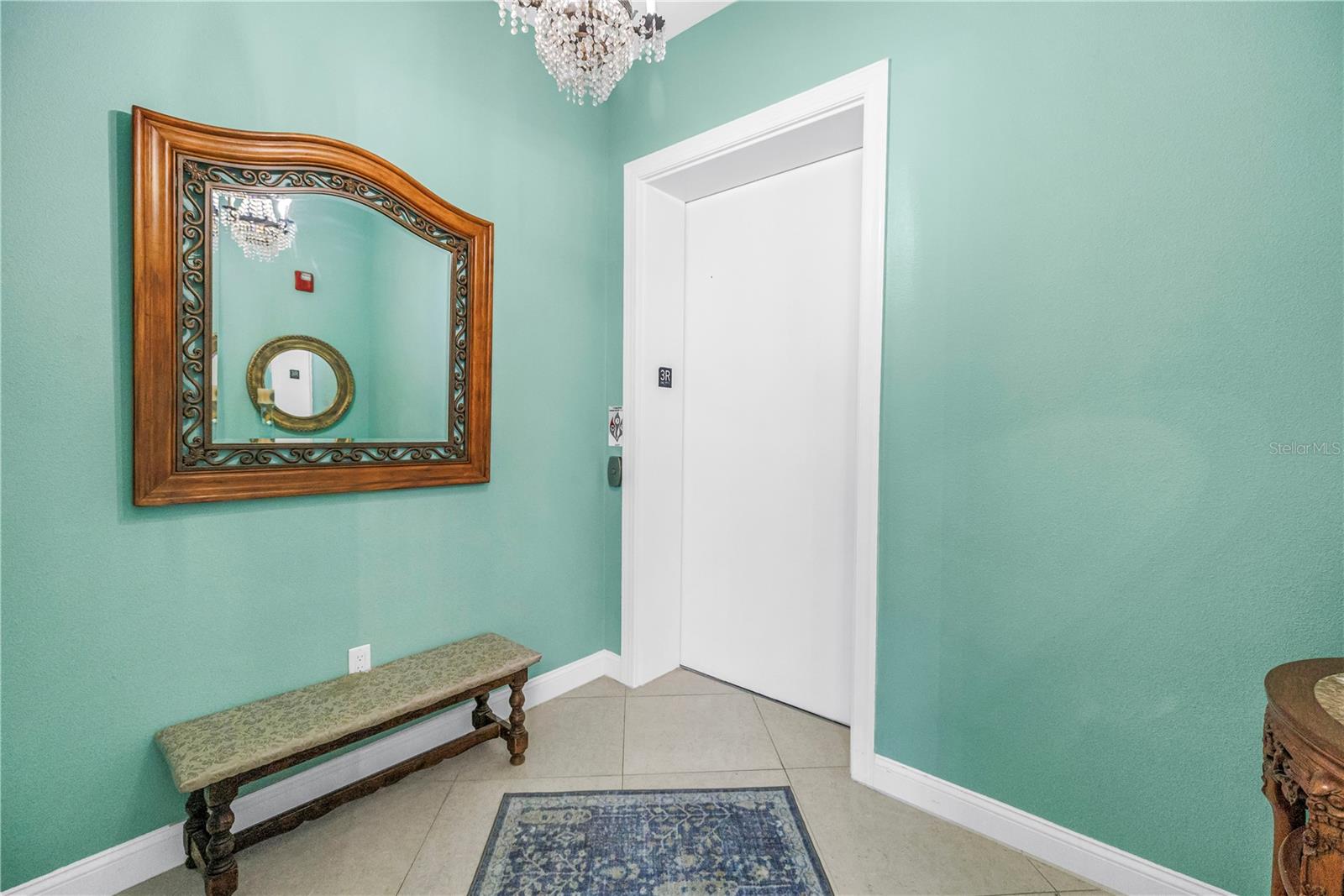 10 FRANKLIN COURT S 63D