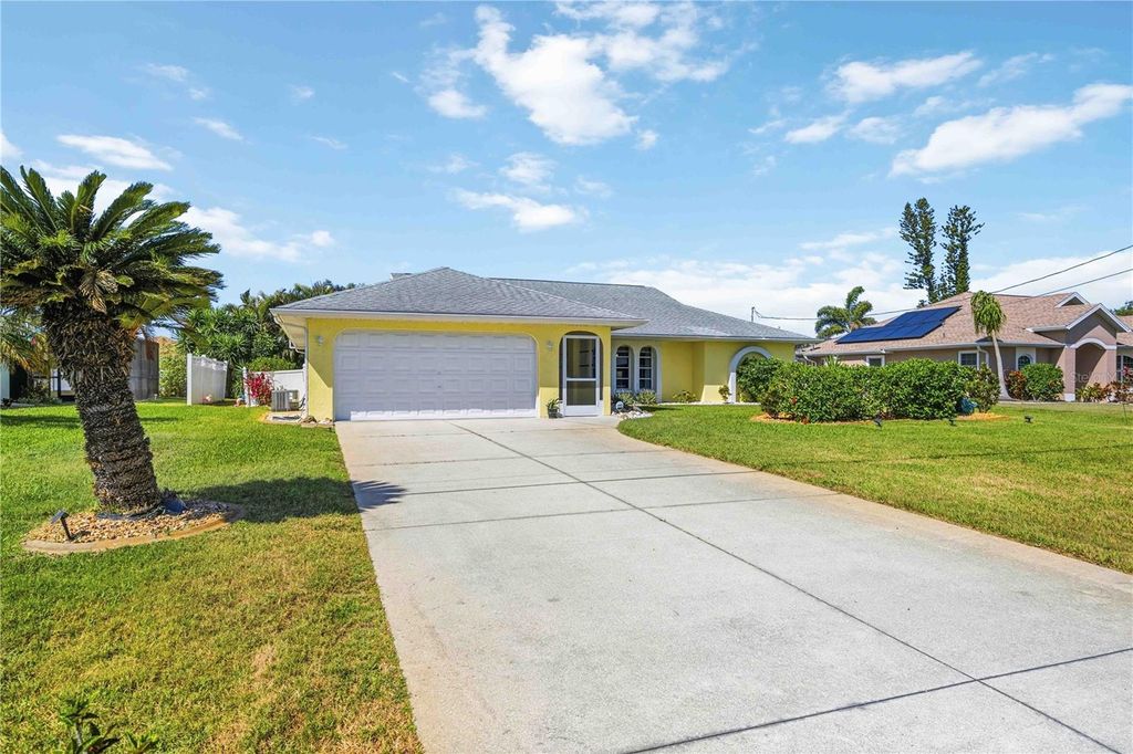 Photo of 15 Mariner Lane, Rotonda West, FL 33947 (MLS # D6147164)