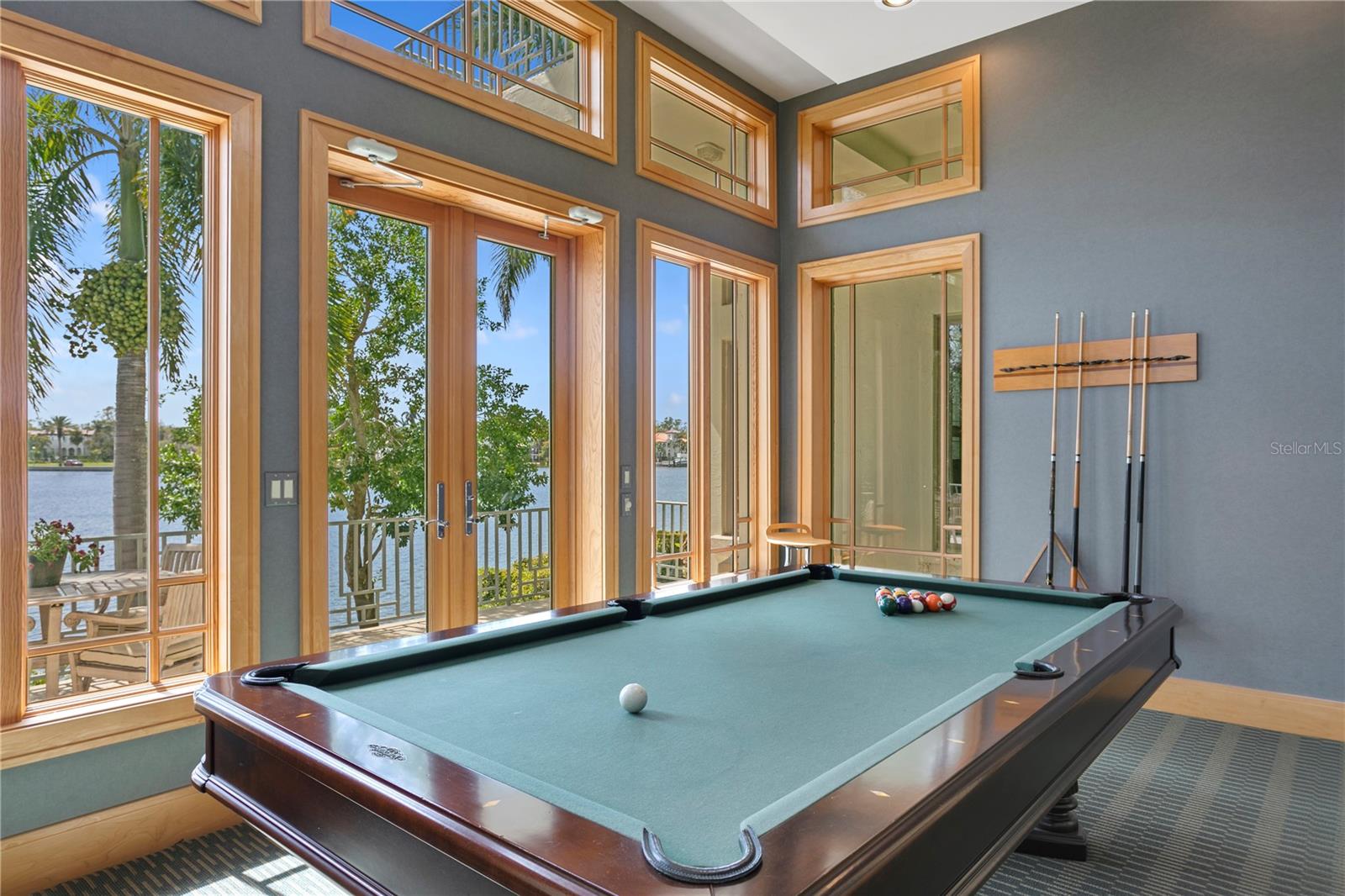 SNELL ISLE SHORES - Residential