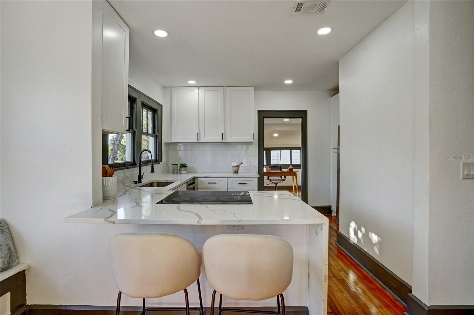 FLORAL VILLA ESTATES REP - Residential