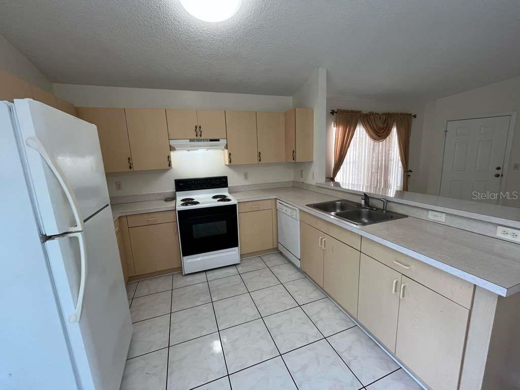 MONTEREY VILLAGE PH 1 UNIT 2 - Residential Lease