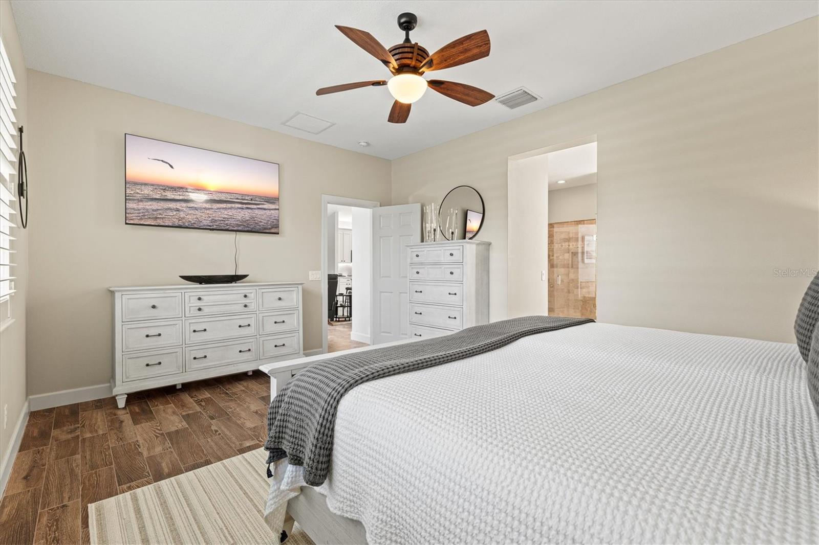 VERONA RESERVE - Residential