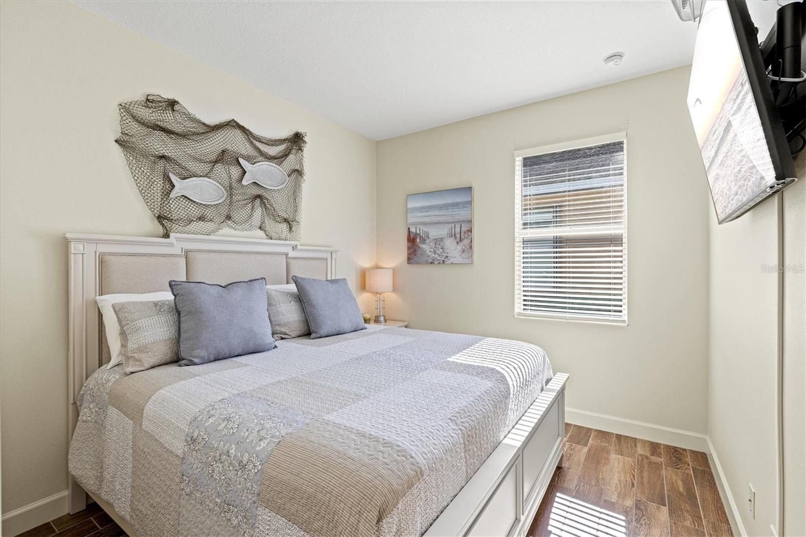 VERONA RESERVE - Residential