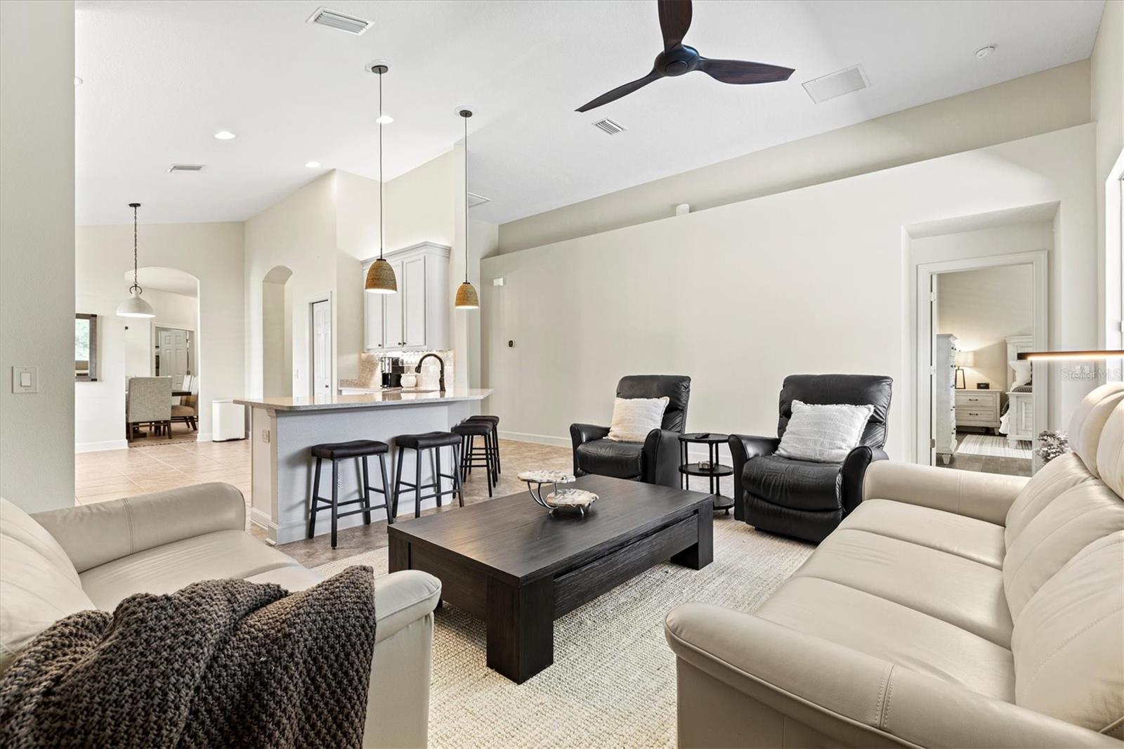 VERONA RESERVE - Residential