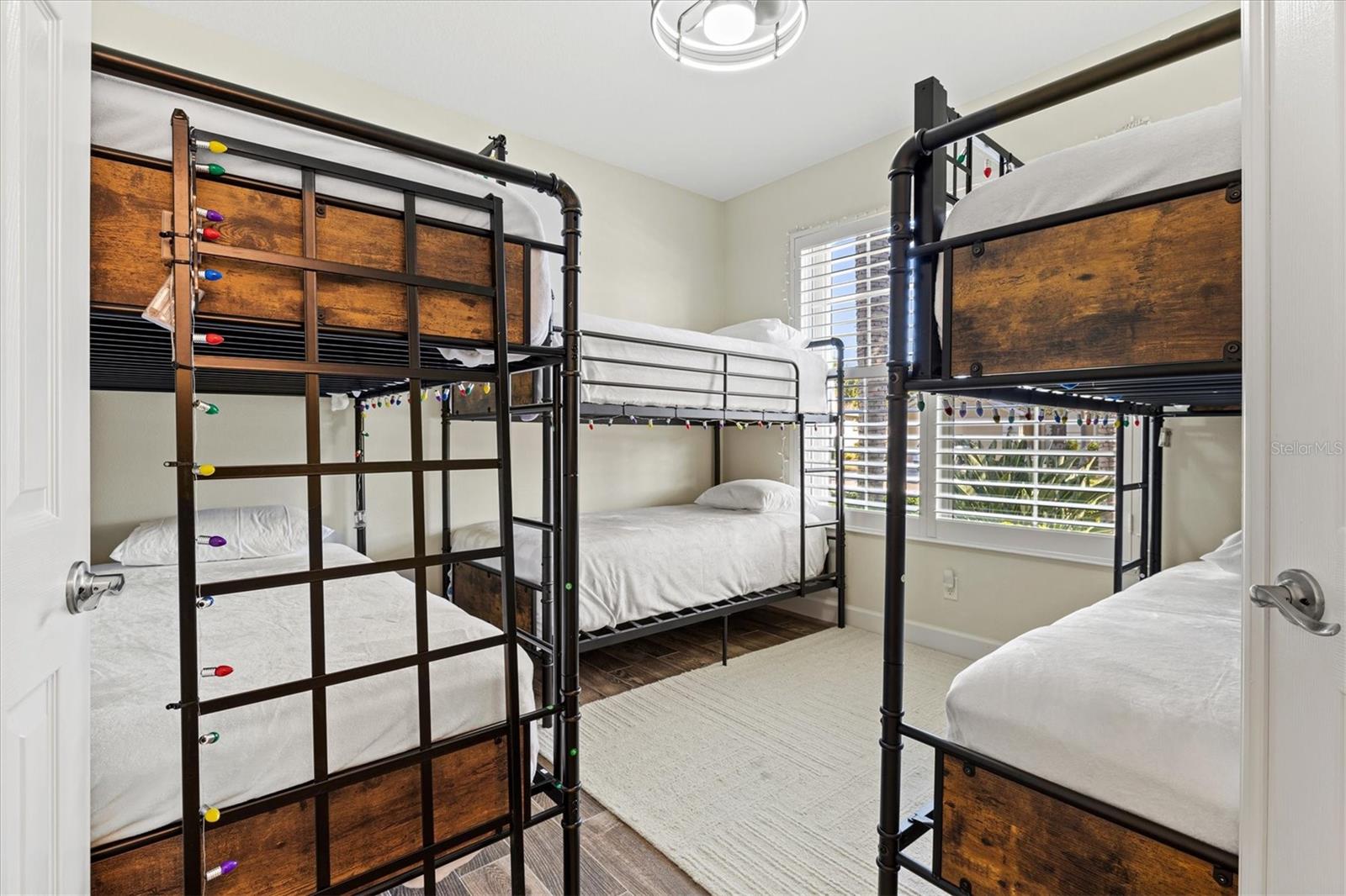 VERONA RESERVE - Residential