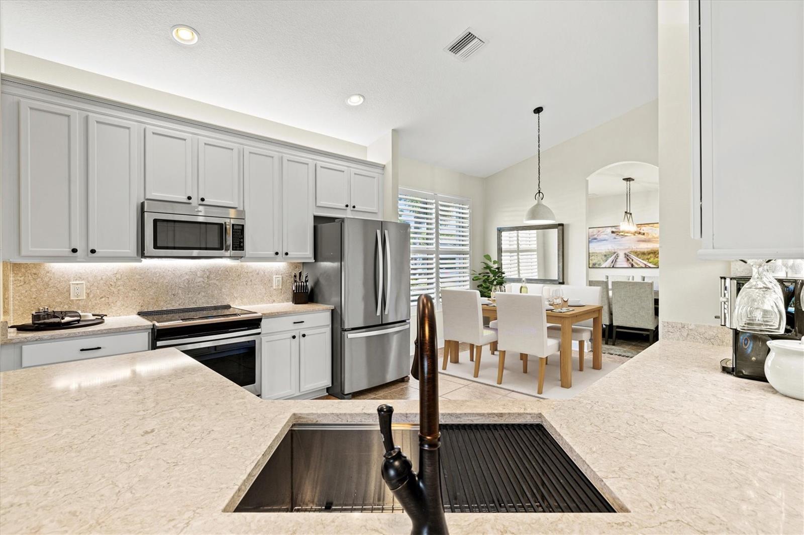 VERONA RESERVE - Residential