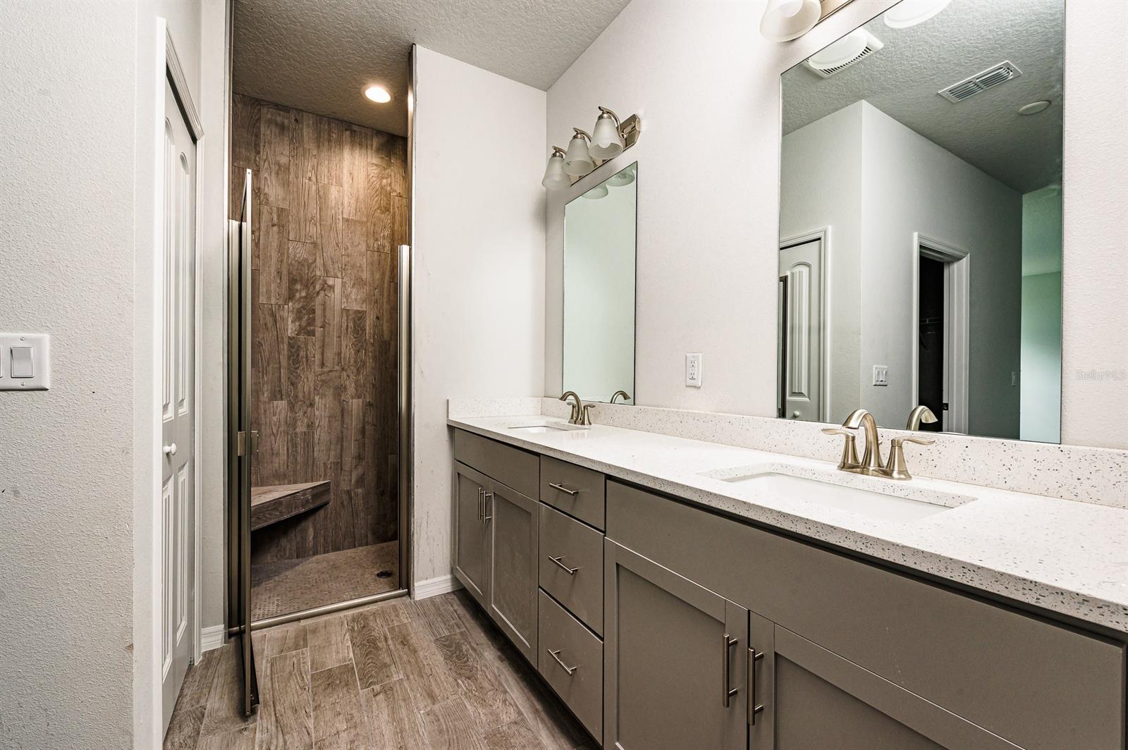 Florida Shores 01 - Residential