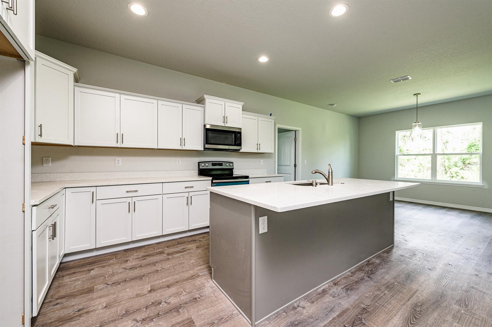 Florida Shores 01 - Residential