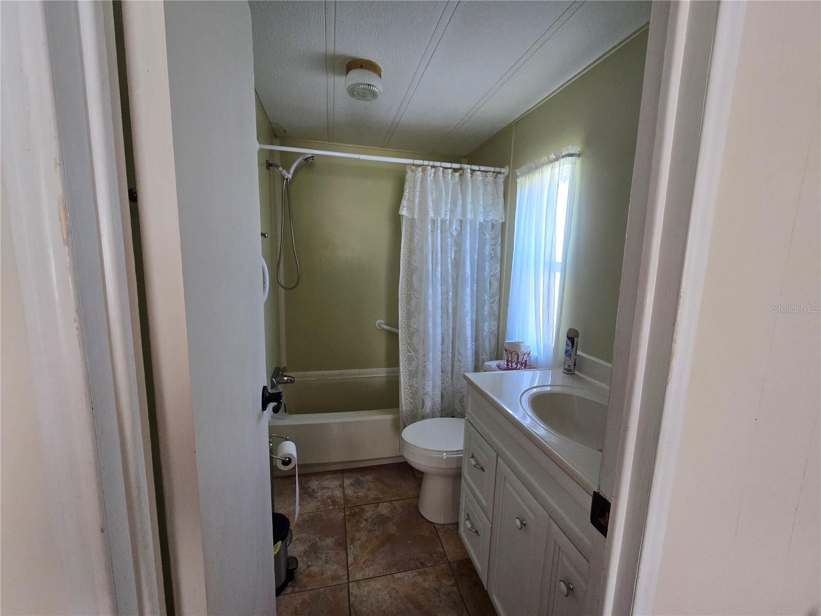 ARIANA SHORES MHP - Residential