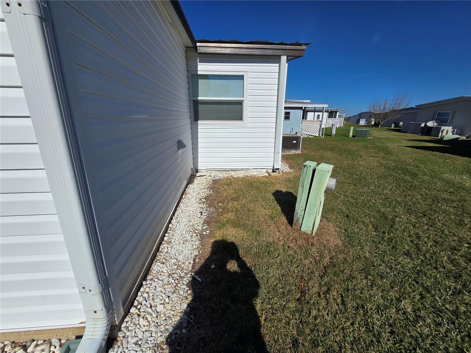 ARIANA SHORES MHP - Residential