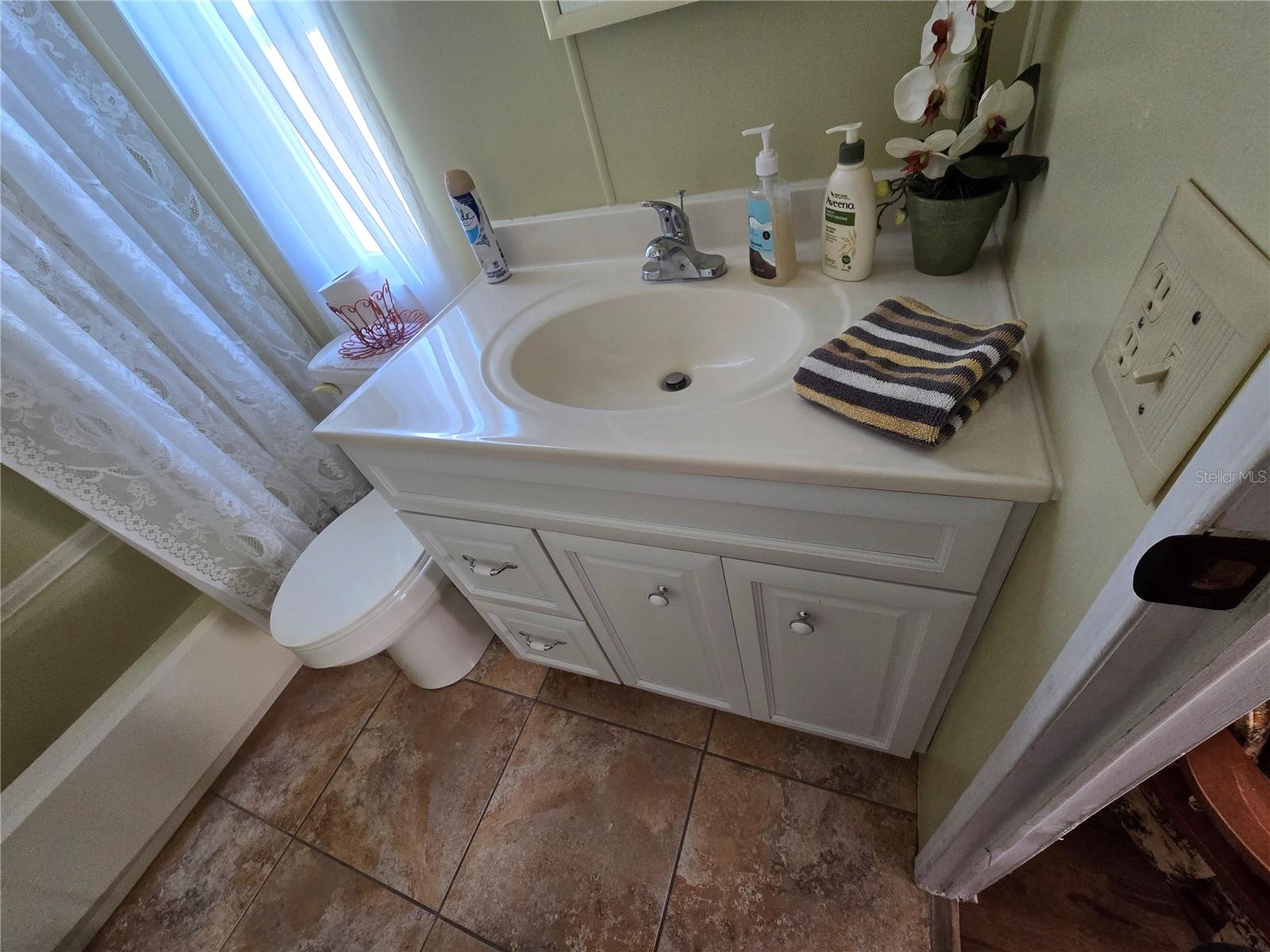 ARIANA SHORES MHP - Residential