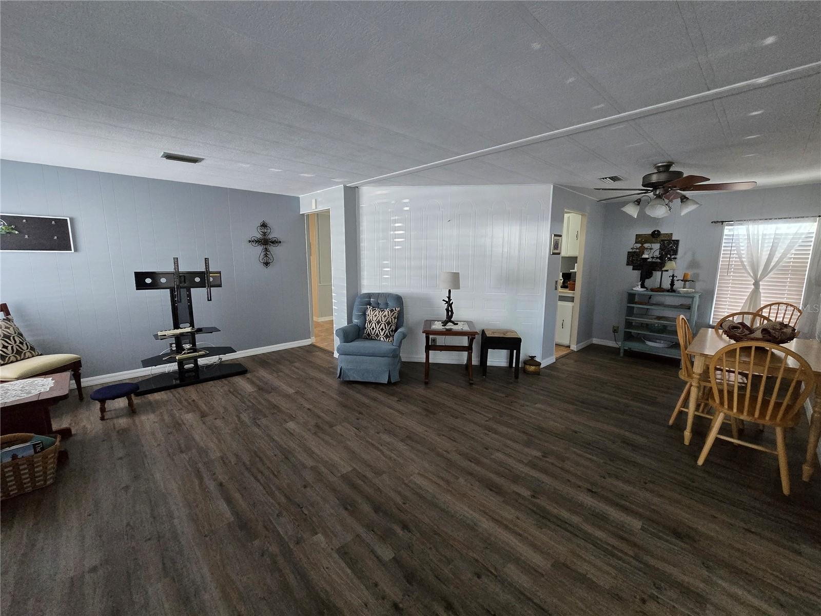 ARIANA SHORES MHP - Residential
