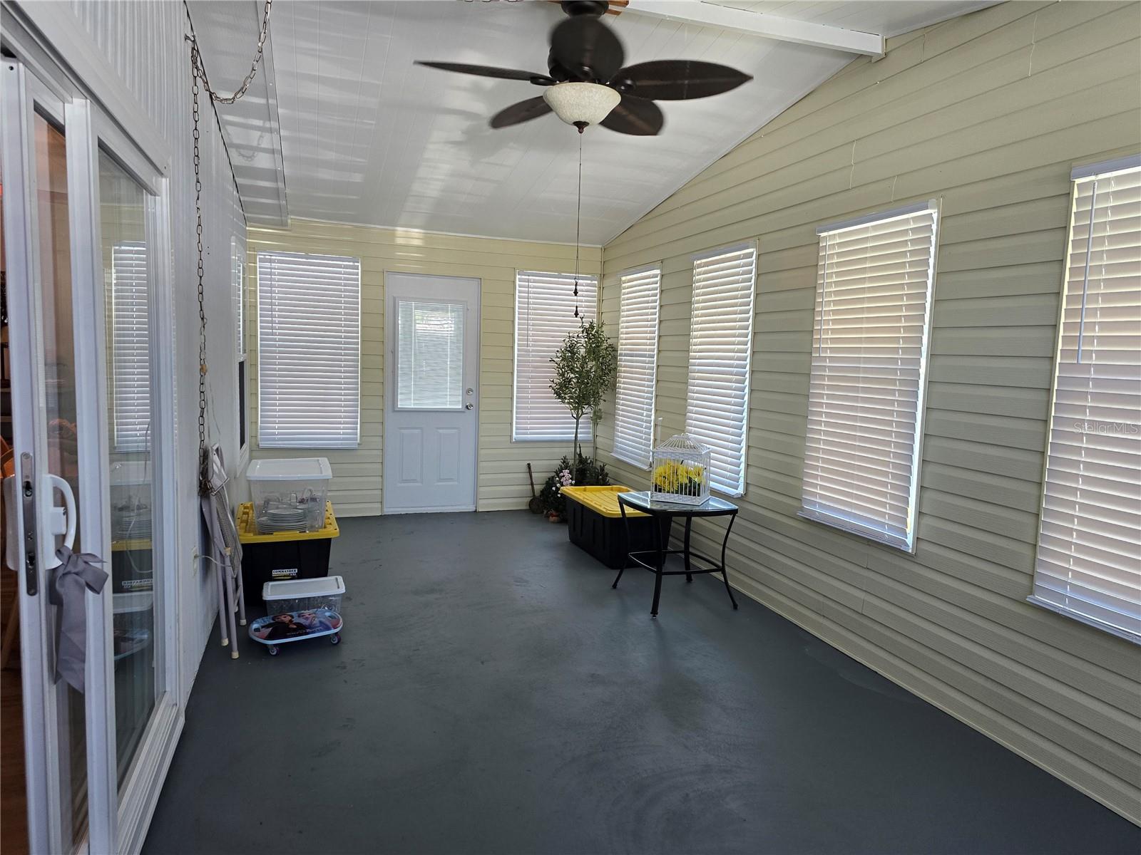 ARIANA SHORES MHP - Residential