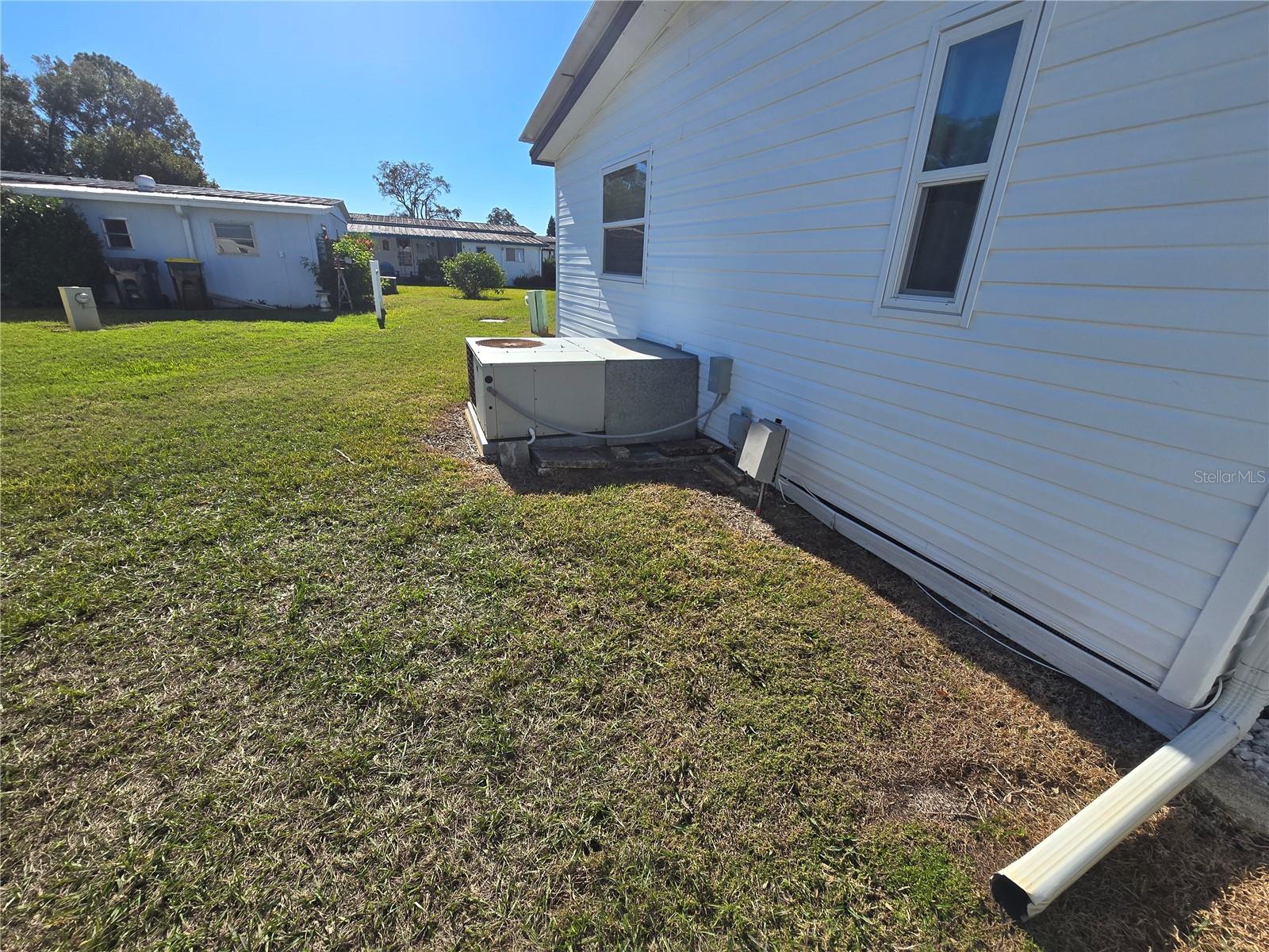 ARIANA SHORES MHP - Residential