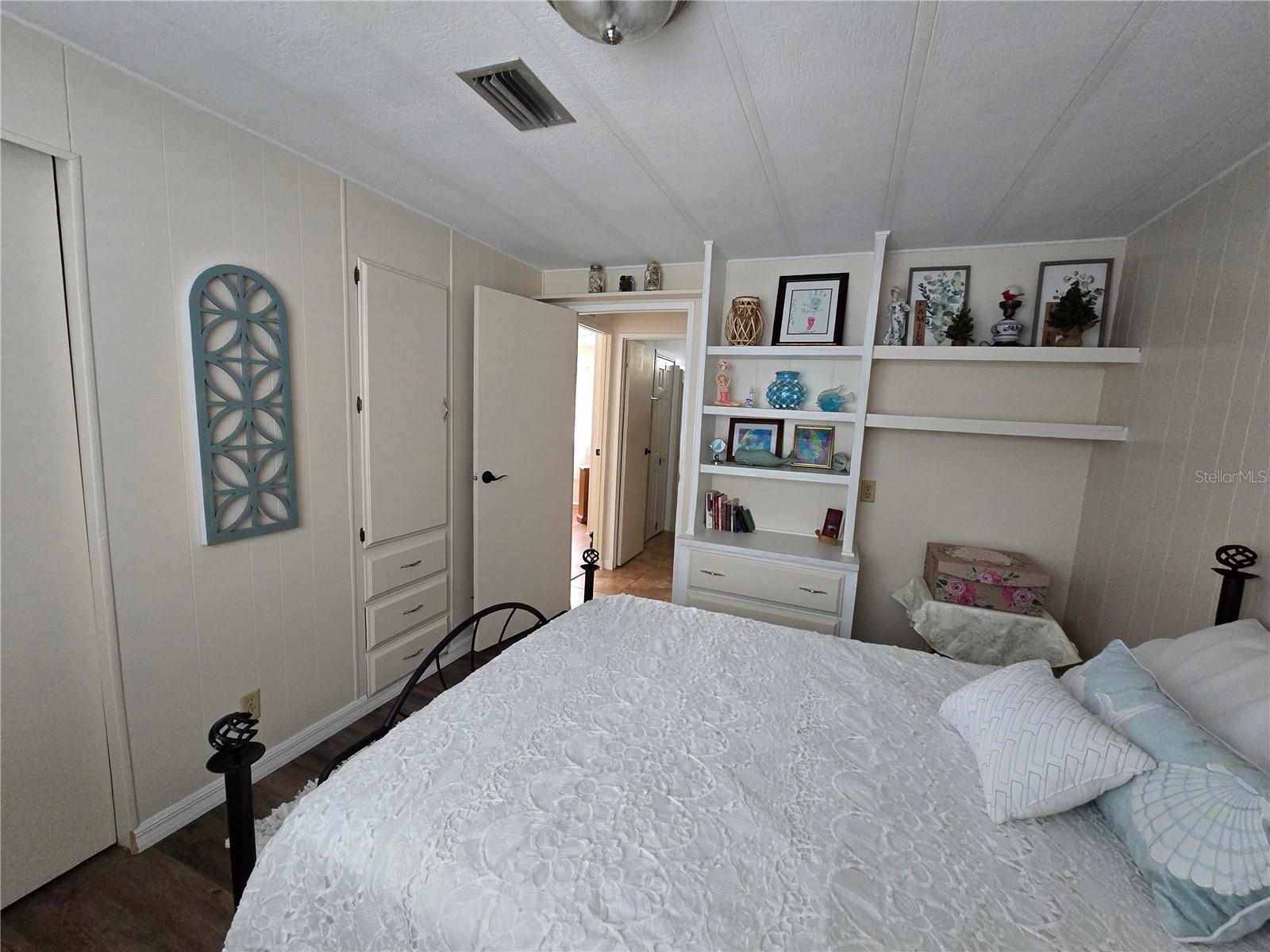 ARIANA SHORES MHP - Residential